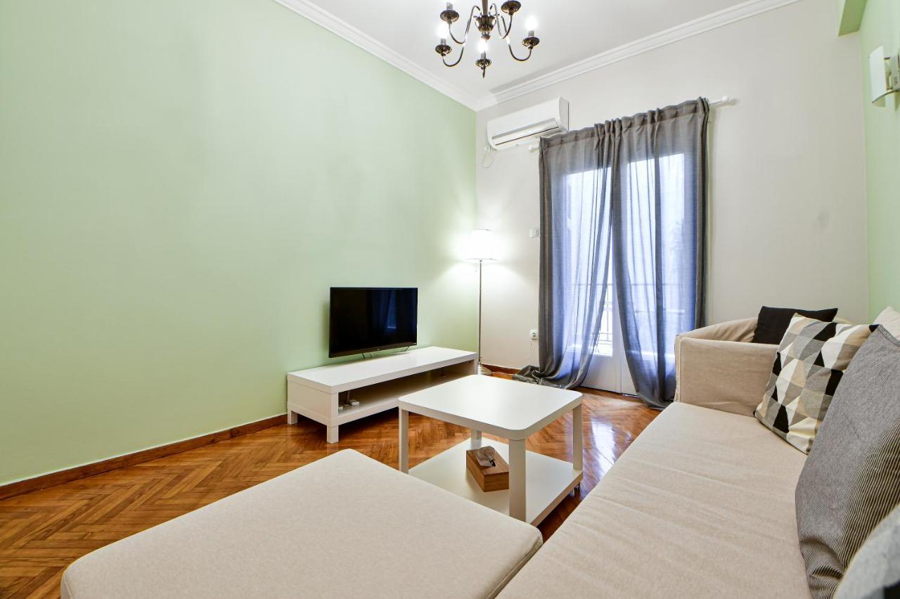 Thiras Lovely Apartment By Zain アテネ エクステリア 写真