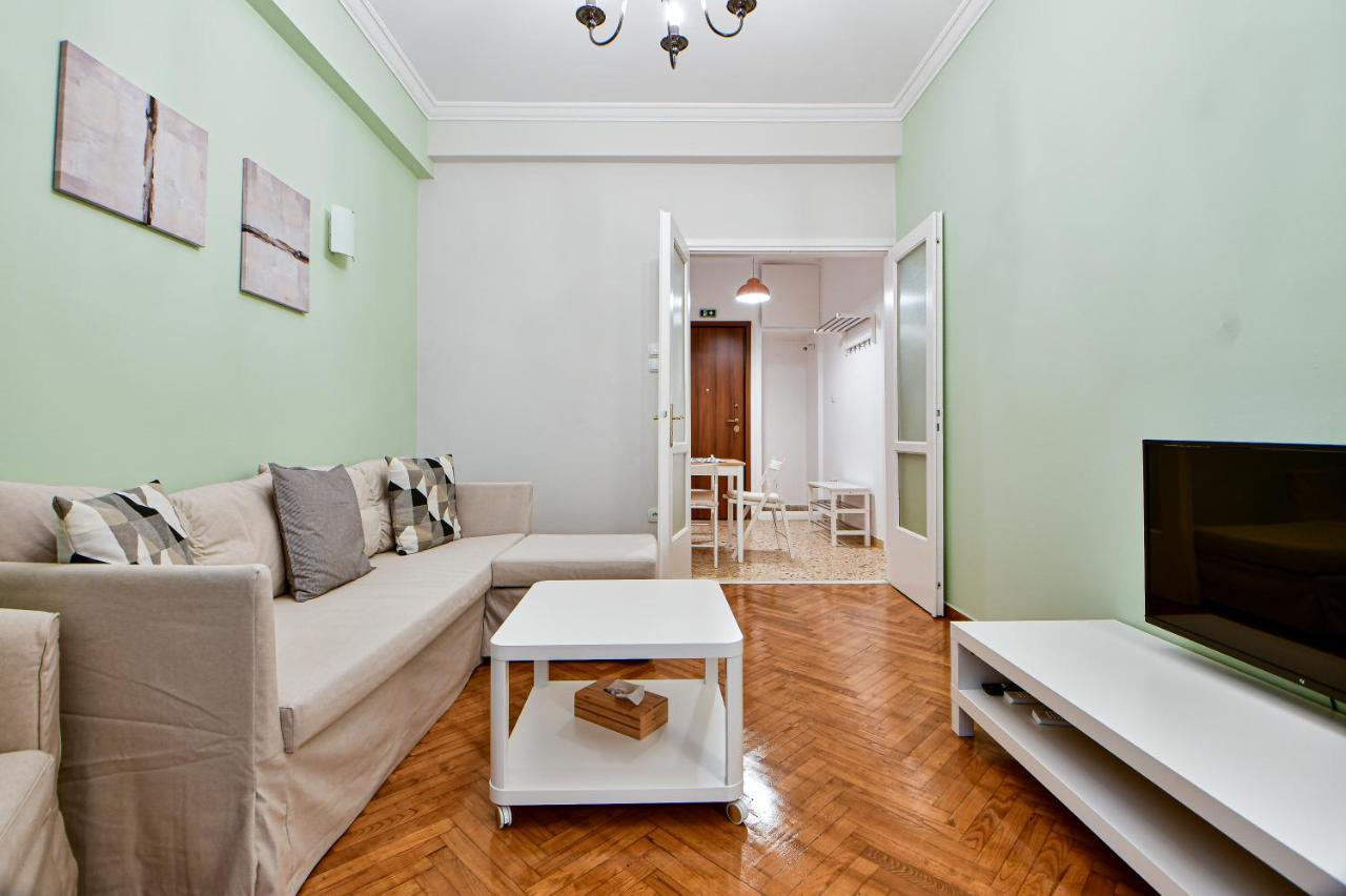 Thiras Lovely Apartment By Zain アテネ エクステリア 写真