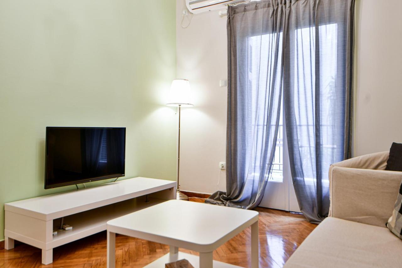 Thiras Lovely Apartment By Zain アテネ エクステリア 写真